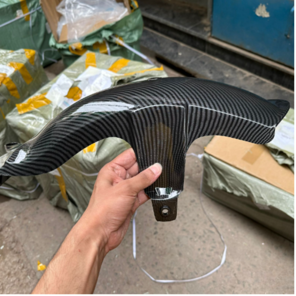 AEROX 155 REAR TYRE HUGGER