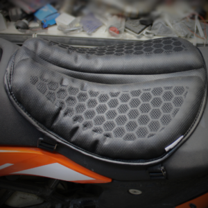 MOTO MILES CUSHION SEAT AND PILLION